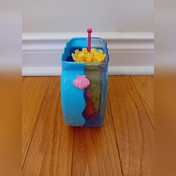 Mattel Polly‎ Pocket Bubble Aquarium Underwater Mermaid Playset Blows Bubbles - Picture 3 of 10
